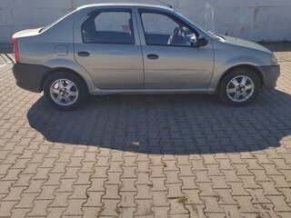 2010 Renault Logan I Рестайлинг, бежевый, 360000 рублей, вид 4