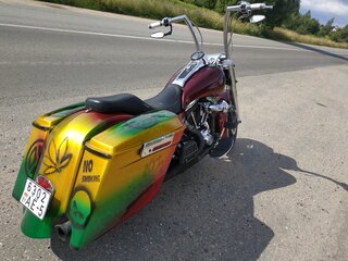 2005 Harley-Davidson Road King, красный, 679239 рублей, вид 1