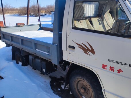 1990 Isuzu Elf (N-series), белый, 1100000 рублей, вид 1