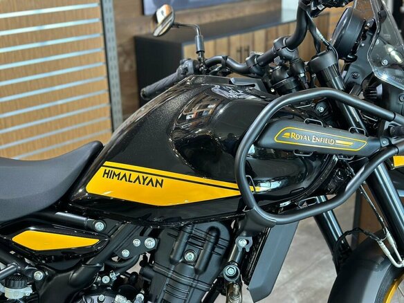 2025 Royal Enfield Himalayan, чёрный, 599000 рублей - вид 26