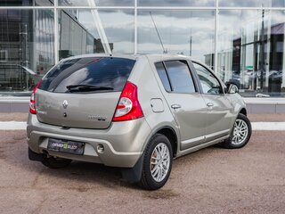 2011 Renault Sandero I, бежевый, 550000 рублей, вид 4