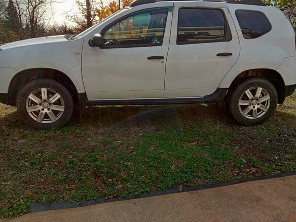 2017 Renault Duster I Рестайлинг, белый, 1370000 рублей - вид 2