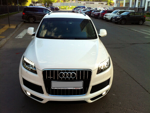 2009 Audi Q7 I (4L) Рестайлинг, белый - вид 2