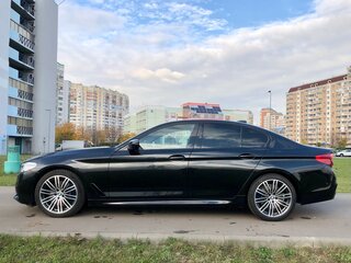 2020 BMW 5 серии 530d xDrive VII (G30/G31/G38), чёрный, 4900000 рублей, вид 3