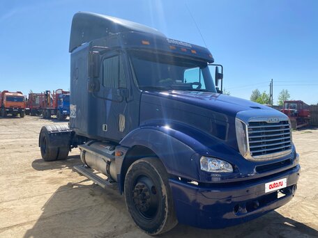 2005 Freightliner Columbia, синий, 990000 рублей, вид 3