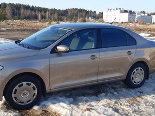 2020 Volkswagen Polo VI, коричневый, 3000000 рублей, вид 4