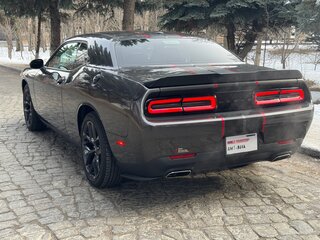 2021 Dodge Challenger III Рестайлинг 2, серый, 3090000 рублей, вид 5