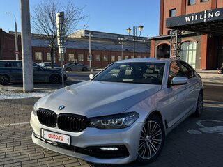 2017 BMW 5 серии 530i xDrive VII (G30/G31/G38), серебристый, 3450000 рублей, вид 1