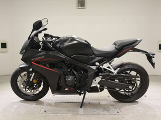 2025 Honda CBR 650R, чёрный, 990000 рублей, вид 2