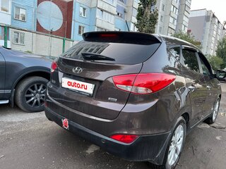 2015 Hyundai ix35 I Рестайлинг, коричневый, 1600000 рублей, вид 3