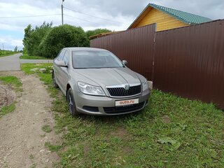2011 Skoda Octavia II (A5) Рестайлинг, серый, 800000 рублей, вид 3