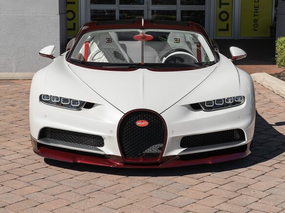 2021 Bugatti Chiron, белый - вид 2