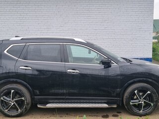 2017 Nissan X-Trail III, чёрный, 2047000 рублей, вид 4