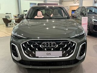 2026 Audi Q5 L III (GU), зелёный, 7100000 рублей, вид 3