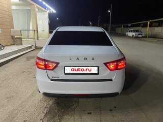 2018 Lada (ВАЗ) Vesta I, белый, 830000 рублей, вид 3