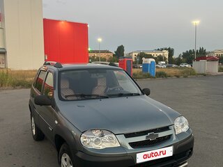 2011 Chevrolet Niva I Рестайлинг, серый, 625000 рублей, вид 2