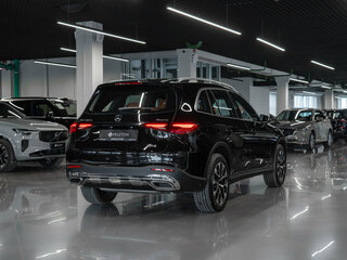 2024 Mercedes-Benz GLC 260 L II (X254), чёрный, 7050000 рублей, вид 5