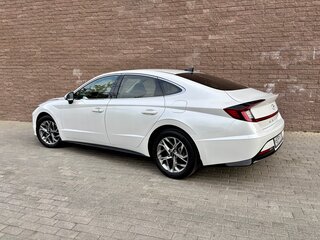 2020 Hyundai Sonata VIII (DN8), белый, 2355000 рублей, вид 4