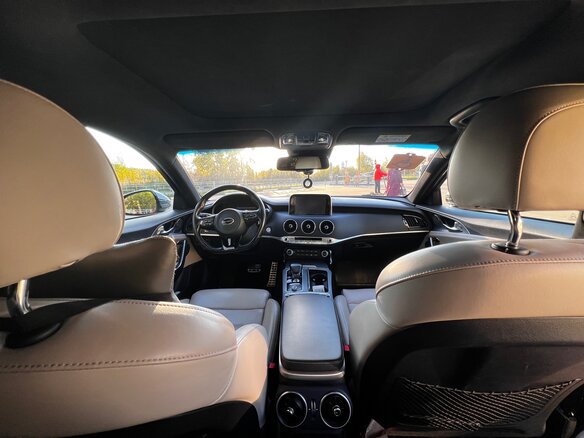 2019 Kia Stinger I, красный, 2670000 рублей - вид 11