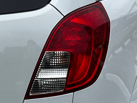 2013 Opel Antara I Рестайлинг, белый, 1520000 рублей - вид 17