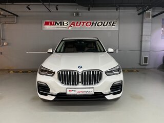 2020 BMW X5 30d IV (G05/G18), белый, 4980000 рублей, вид 4