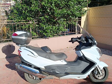 2014 Suzuki Burgman (SkyWave) 650, белый, 630000 рублей, вид 4