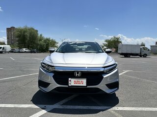 2019 Honda Insight III, серебристый, 1850000 рублей, вид 3