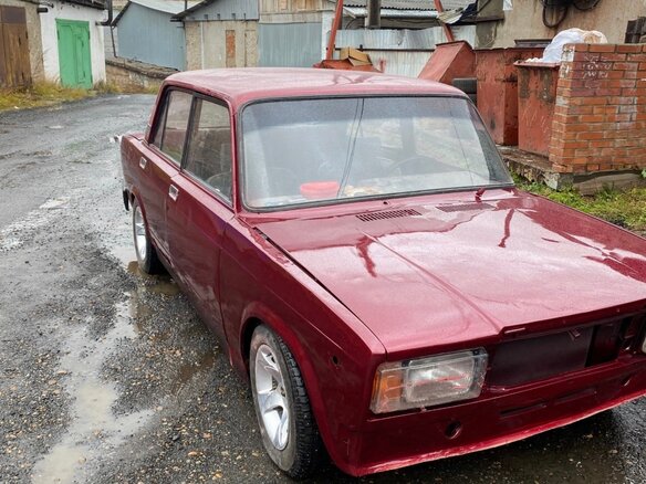 1991 Lada (ВАЗ) 2105, красный, 135000 рублей