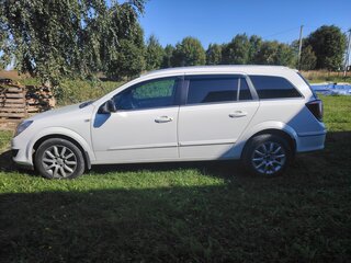 2014 Opel Astra H Рестайлинг, белый, 735000 рублей, вид 4