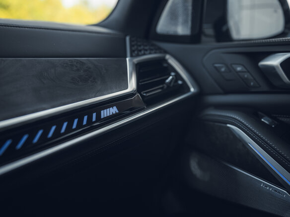2022 BMW X7 M60i I (G07) Рестайлинг, серый - вид 13