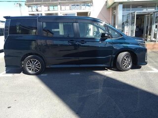 2014 Toyota Voxy III (R80), чёрный, 1497069 рублей, вид 4