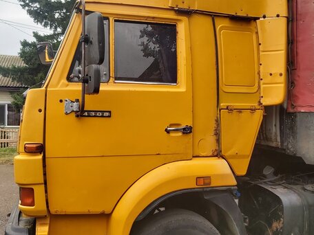 2007 КамАЗ 4308, жёлтый, 1350000 рублей, вид 2