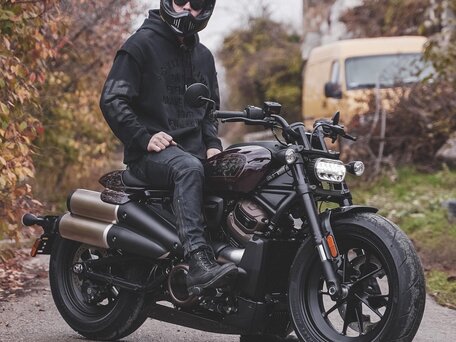 2021 Harley-Davidson Sportster S, красный, 1800000 рублей, вид 1