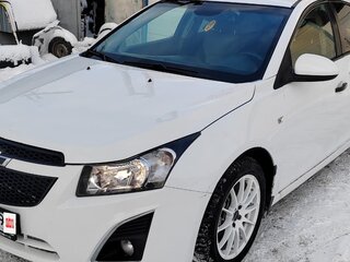 2010 Chevrolet Cruze I, белый, 550000 рублей, вид 1