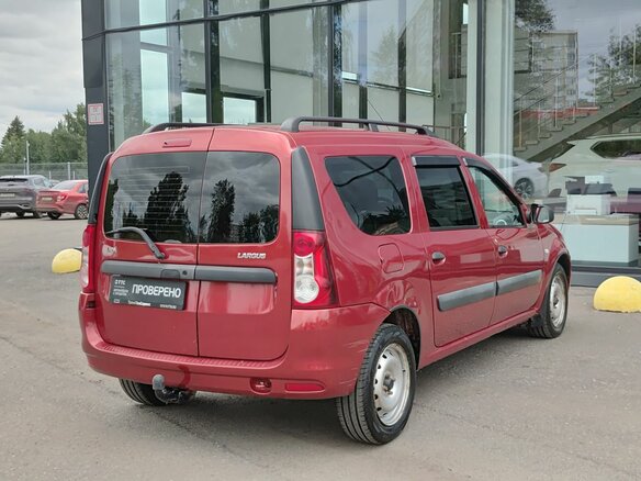 2017 Lada (ВАЗ) Largus I, красный - вид 4
