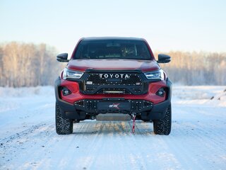 2023 Toyota Hilux VIII Рестайлинг 2, красный, 7240000 рублей, вид 4