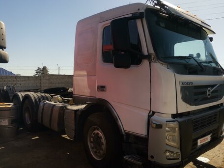 2013 Volvo FM, белый, 3200000 рублей, вид 3