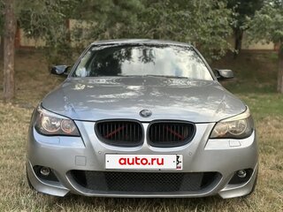 2004 BMW 5 серии 525i V (E60/E61), серый, 915000 рублей, вид 2