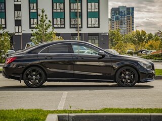 2018 Mercedes-Benz CLA 250 I (C117, X117) Рестайлинг, чёрный, 3000000 рублей, вид 4
