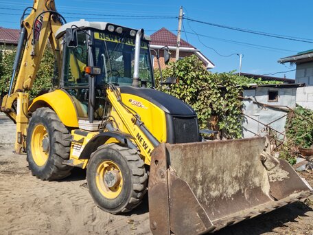 2013 New Holland B90B, жёлтый, 6000000 рублей, вид 1