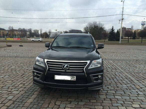 2013 Lexus LX 570 III Рестайлинг, чёрный - вид 1