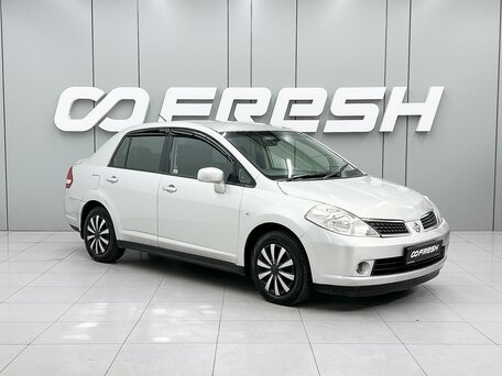 Nissan Tiida I