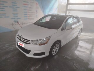 2012 Citroen C4 II, белый, 700000 рублей, вид 3