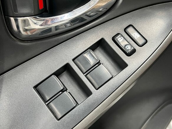 2012 Toyota RAV4 III (XA30) Рестайлинг, белый - вид 15