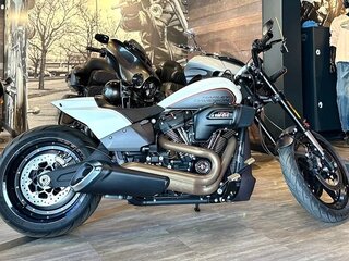 2019 Harley-Davidson FXDR 114, белый, 2099000 рублей, вид 4