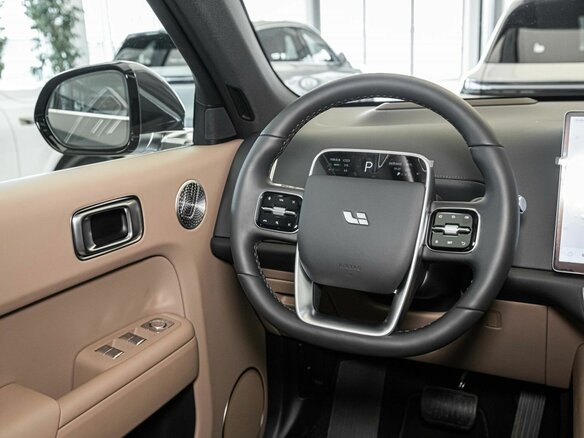 2026 Li Auto (Lixiang) L7 52.3 kWh I Рестайлинг, серый, 10690000 рублей - вид 7