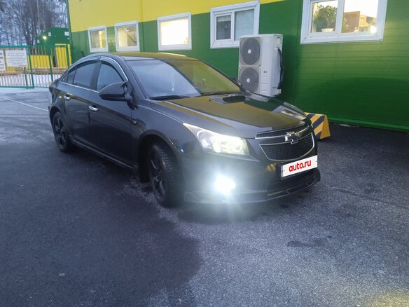2011 Chevrolet Cruze I, чёрный, 850000 рублей - вид 9
