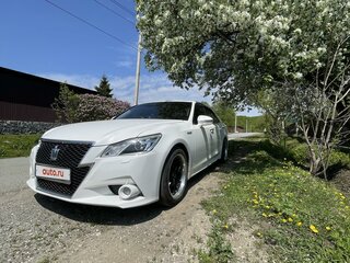 2014 Toyota Crown XIV (S210), белый, 2549000 рублей, вид 3