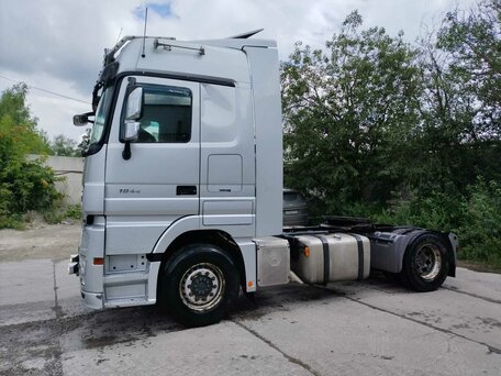 2016 Mercedes-Benz Actros, серебристый, 6500000 рублей, вид 4