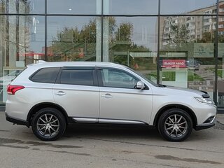 2019 Mitsubishi Outlander III Рестайлинг 3, серебристый, 2185000 рублей, вид 4